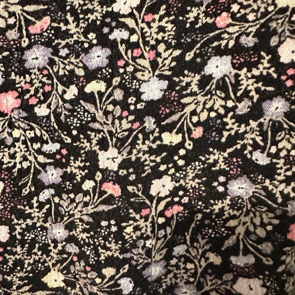 Angels 1x (fits smaller) Floral Black  Rayon Blouse Worn Once - Picture 12 of 13